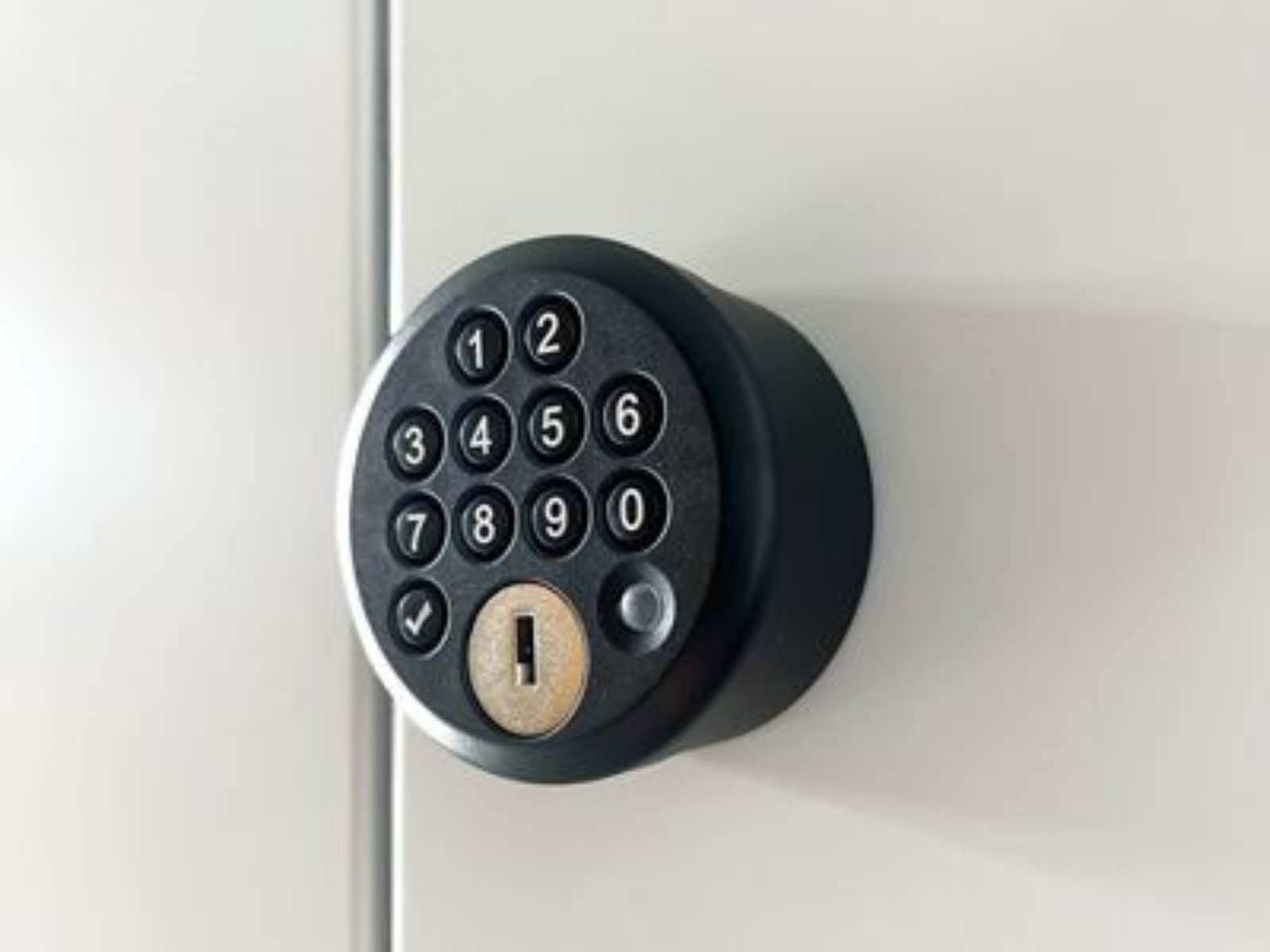 Handytresor aus Stahl mit 36 Slots mit PinCode Schloss Smart