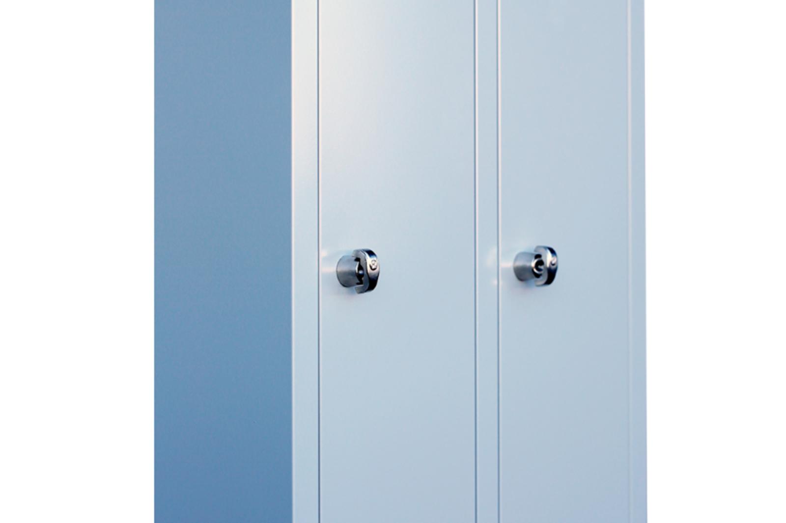 Spindschrank Serie Spindmax® Spind doppelstöckig mit Sitzbankuntergestell - 3 Abteile 400mm Abteilbreite